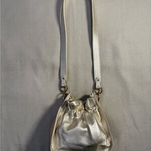 Chic Silver Shoulder Bag